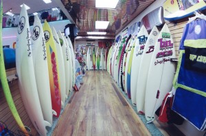 Mauinix-surfshop-florida-springbreak1989-surfing-volcom-quiksilver-billabong-hurley-15