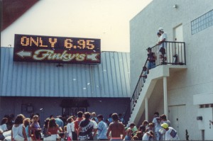 Mauinix-surfshop-florida-springbreak1989-surfing-volcom-quiksilver-billabong-hurley-30
